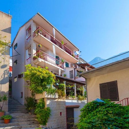 Apartments And Rooms With Wifi Makarska - 11063 Экстерьер фото